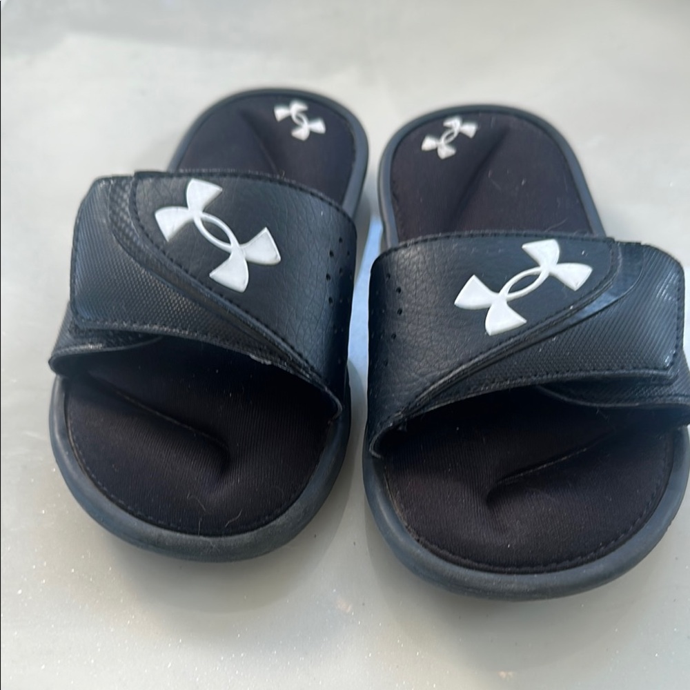 Under Armour Black Athletic Slide Sandals
